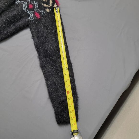 Arizona Jean Co Fuzzy Fair Isle Cropped Sweater Black Pink Cozy Winter Knit - Picture 7 of 9